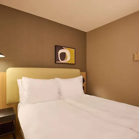 Szálloda Adina Geneva 4*